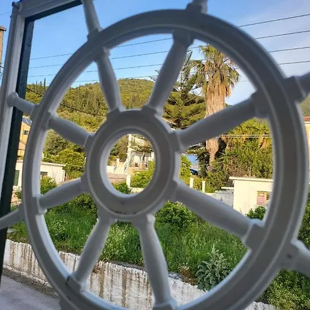 Captain's Panoramic Sea View Apartman *