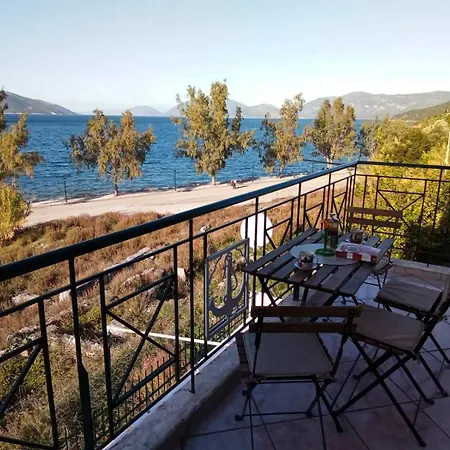 Captain's Panoramic Sea View Számi